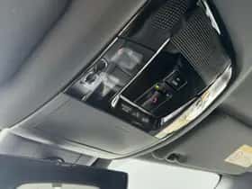 Lexus RX (2023) thumbnail 11