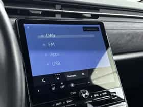 Lexus LBX (2024) thumbnail 25
