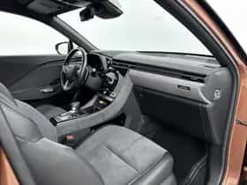 Lexus LBX (2024) thumbnail 6