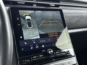 Lexus LBX (2024) thumbnail 8