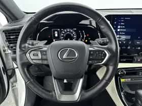 Lexus NX (2022) thumbnail 14