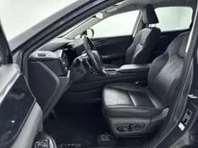 Lexus NX (2022) thumbnail 13