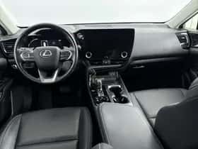 Lexus NX (2022) thumbnail 24