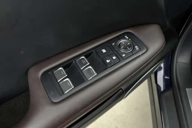 Lexus RX (2019) thumbnail 30