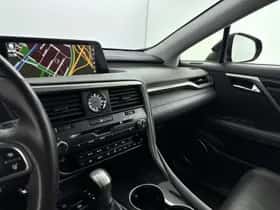 Lexus RX (2019) thumbnail 6