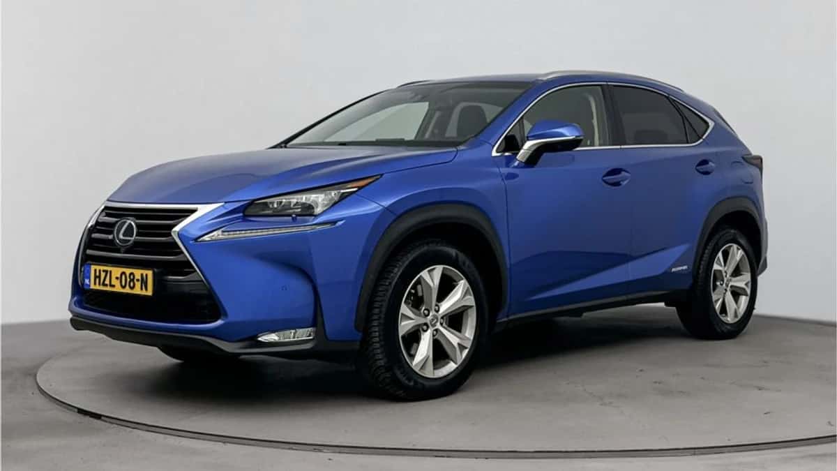 Lexus NX (2016) — foto 1