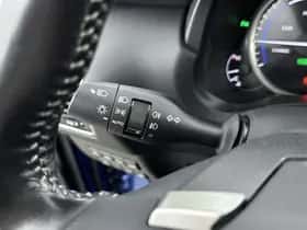 Lexus NX (2016) thumbnail 21