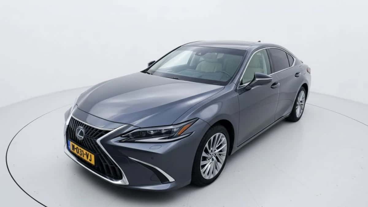 Lexus ES (2022) — foto 1