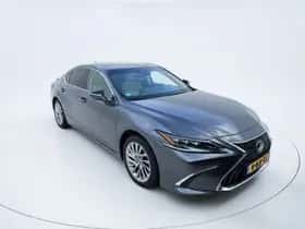 Lexus ES (2022) thumbnail 3