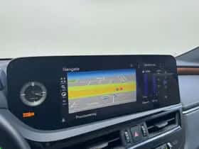 Lexus ES (2022) thumbnail 8