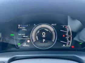 Lexus ES (2022) thumbnail 10