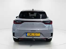 Lexus LBX (2024) thumbnail 6