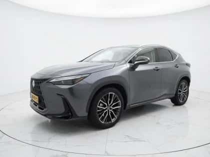 Lexus NX (2025) — foto 1