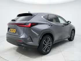 Lexus NX (2025) thumbnail 4