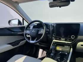 Lexus NX (2025) thumbnail 8