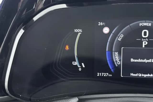 Lexus NX (2023) thumbnail 4