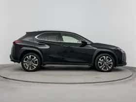 Lexus UX (2023) thumbnail 11