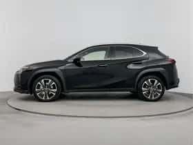 Lexus UX (2023) thumbnail 3