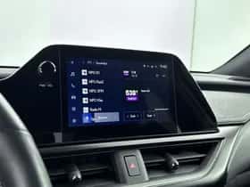 Lexus UX (2023) thumbnail 7