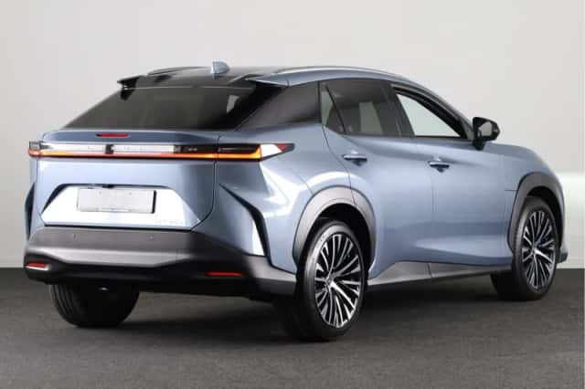 Lexus RZ (2025) thumbnail 2