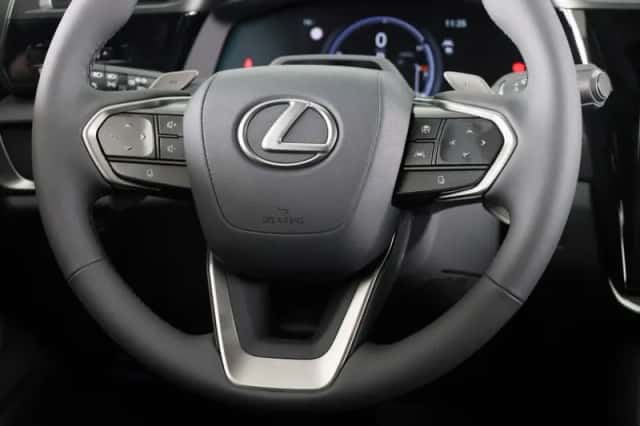 Lexus RZ (2025) thumbnail 6