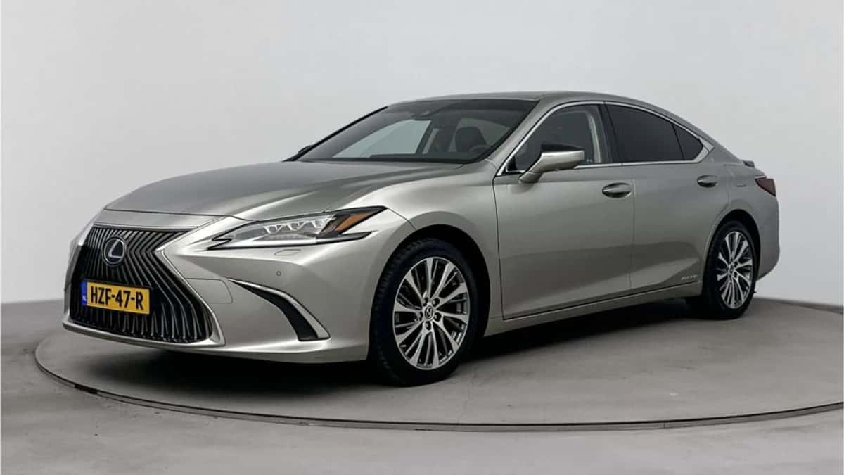 Lexus ES (2021) — foto 1