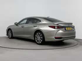 Lexus ES (2021) thumbnail 14