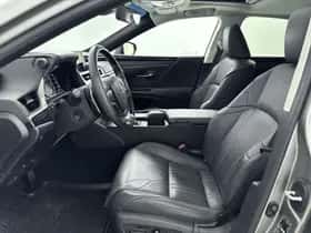 Lexus ES (2021) thumbnail 16