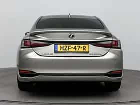 Lexus ES (2021) thumbnail 26