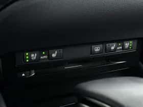Lexus ES (2021) thumbnail 28