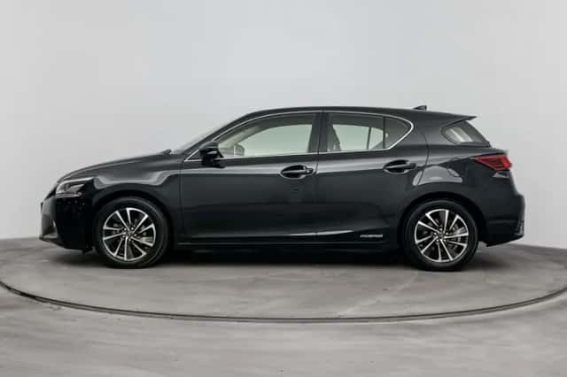Lexus CT (2020) thumbnail 3