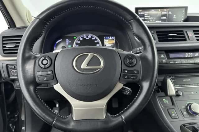 Lexus CT (2020) thumbnail 6