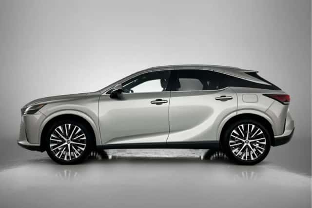 Lexus RX (2024) thumbnail 3