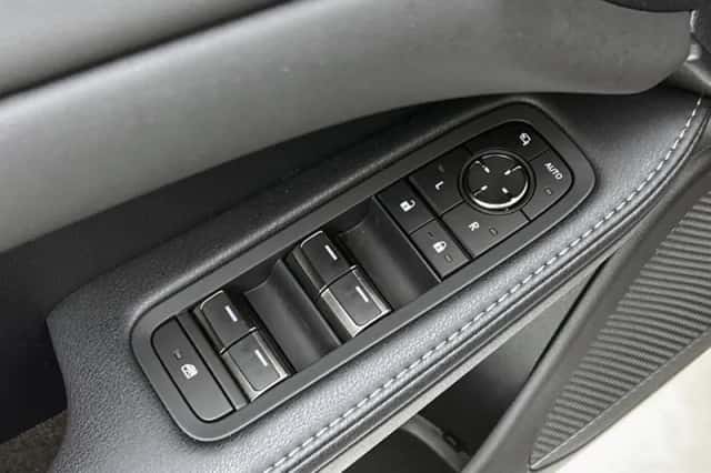 Lexus RX (2024) thumbnail 26