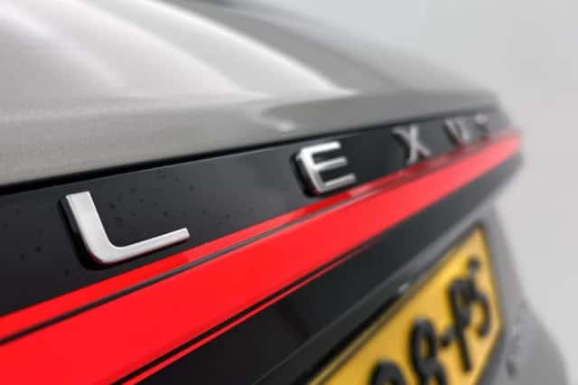 Lexus RX (2024) thumbnail 37