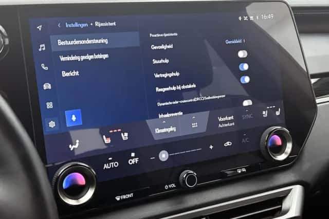 Lexus RX (2024) thumbnail 44