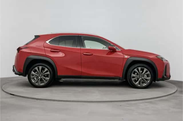 Lexus UX (2024) thumbnail 16