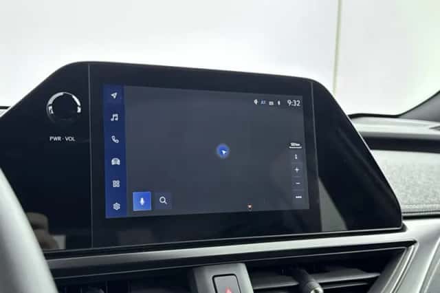 Lexus UX (2024) thumbnail 9