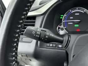 Lexus RX (2018) thumbnail 19