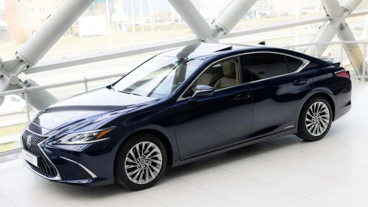 Lexus ES (2022) — foto 1