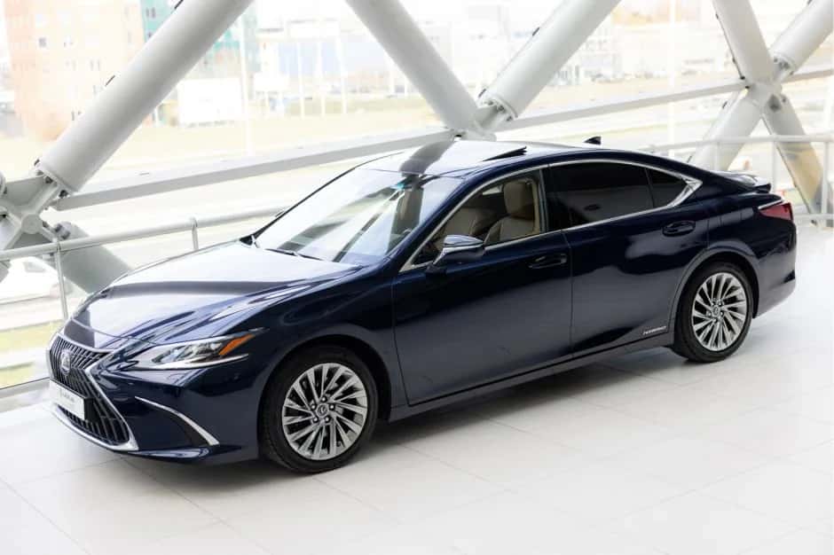 Lexus ES (2022) — foto 1
