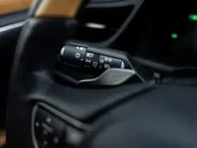 Lexus ES (2022) thumbnail 17