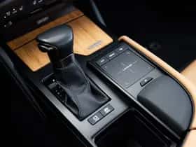 Lexus ES (2022) thumbnail 21