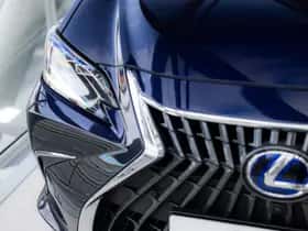 Lexus ES (2022) thumbnail 23