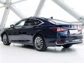 Lexus ES (2022) thumbnail 31