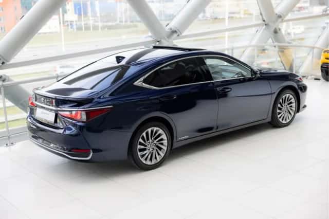 Lexus ES (2022) thumbnail 35