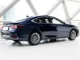 Lexus ES (2022) thumbnail 36