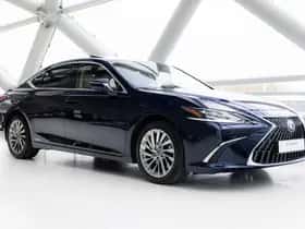Lexus ES (2022) thumbnail 39