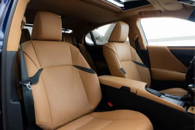 Lexus ES (2022) thumbnail 43