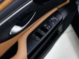 Lexus ES (2022) thumbnail 7